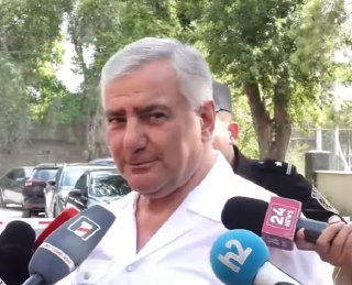 Наблюдатели на избирательном участке в Севане следят за явкой и ходом голосования