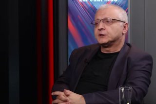 Избирательный участок в Севане, наблюдатели и избиратели