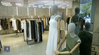 Избирательный участок в Севане, наблюдатели следят за голосованием
