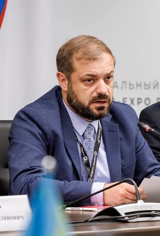 Избирательный участок в Армении, наблюдатели и голосующие