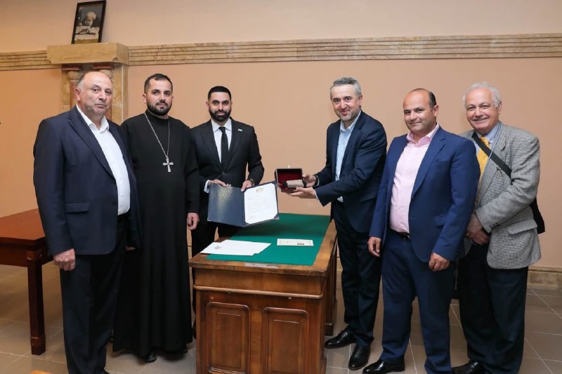 Церемония передачи вавилонского клинописного договора в Матенадаране, Ереван