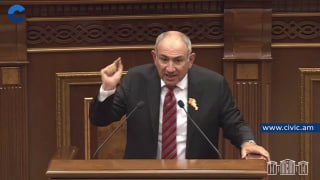Никол Пашинян выступает с заявлением о борьбе с олигархией, Севан
