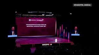 Избирательный участок в Севане, наблюдатели следят за ходом голосования