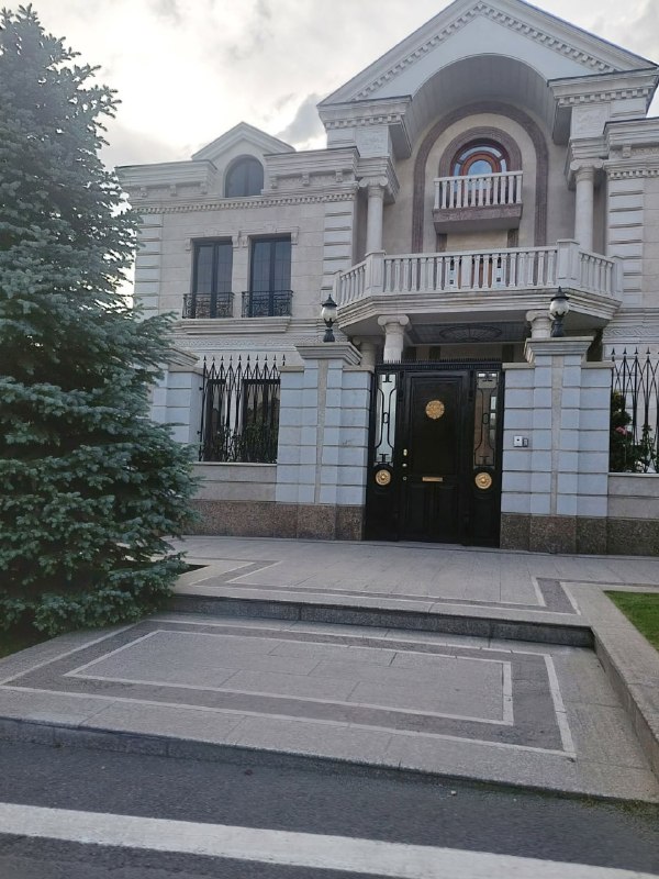 Схема ухода от налогов в Явке: особняк семьи Карапетянов разделен на 5 частей для снижения выплат