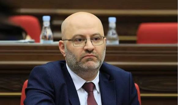 Губернатор Ширака Давид Арушанян на официальном мероприятии