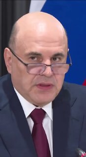 Избирательный участок в Севане, наблюдатели и голосующие