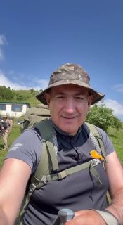 Никол Пашинян голосует на избирательном участке в Севане, Армения