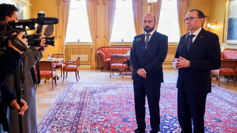 Глава МИД Норвегии Эспен Барт Эйде поздравил Пашиняна с победой на выборах в Армении