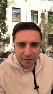 Спикер Национального Собрания Армении Ален Симонян выступает с заявлением о законодательных инициативах